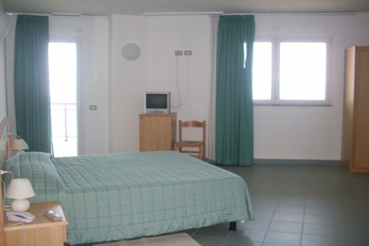 Soleado Hotel 4*