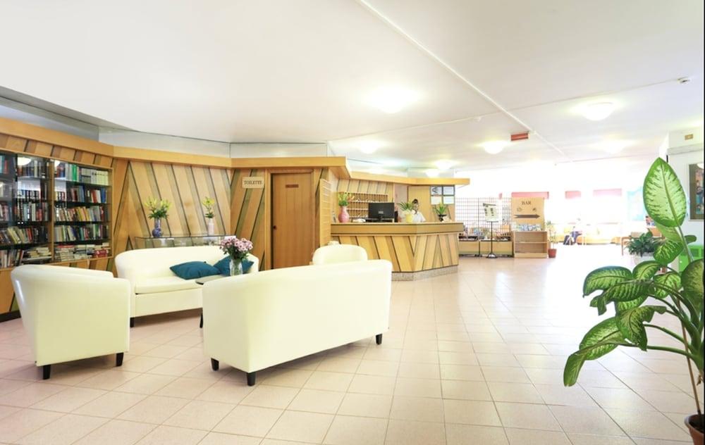Soleado Hotel 4*